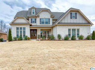209 Coach Lamp Dr, Madison, AL 35758