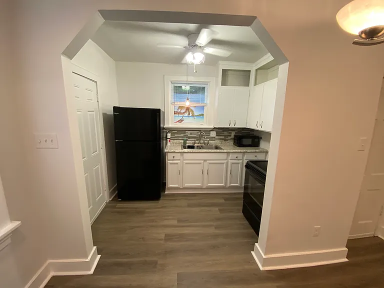 2722 Clifton Ave — Photo 12