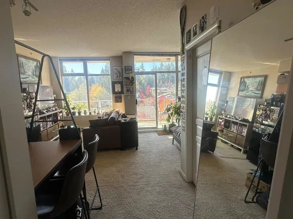 9298 University Cres Unit 602, Burnaby, BC V5A 4X8