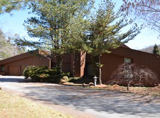 1844 Snydersburg Rd, Westminster, MD 21157