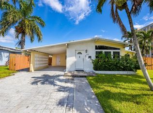 1125 NE 6th St, Hallandale Beach, FL 33009