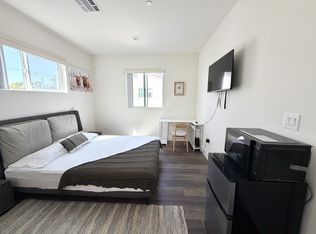 2233 S Longwood Ave #2, Los Angeles, CA 90016