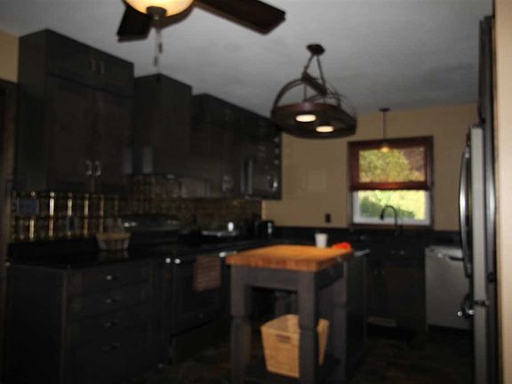 2nd image of 102 E 22nd St