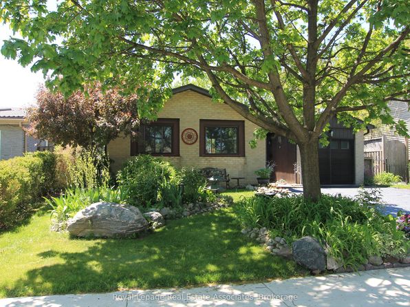 270 Kristin Grv, Mississauga, ON L5A 3E8