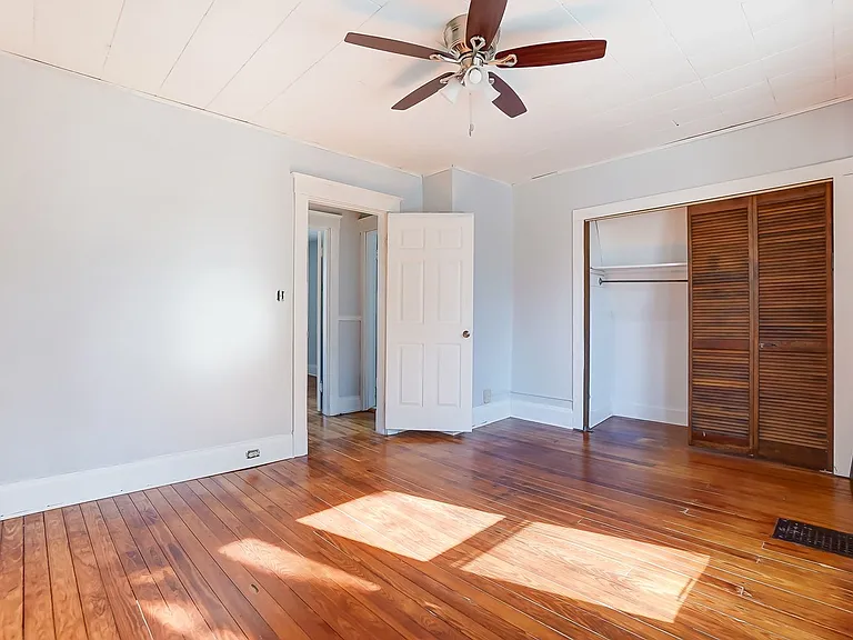 3710 Wieman Ave — Photo 15