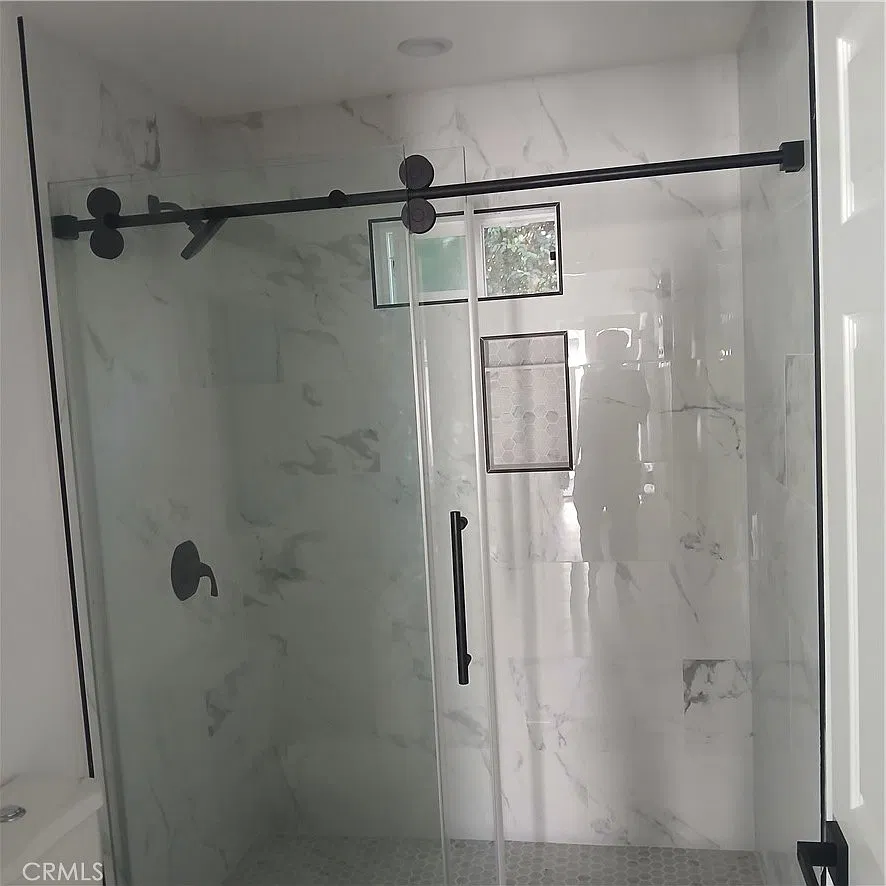 3 bed, 1194 sqft, $3,495 — Photo 4