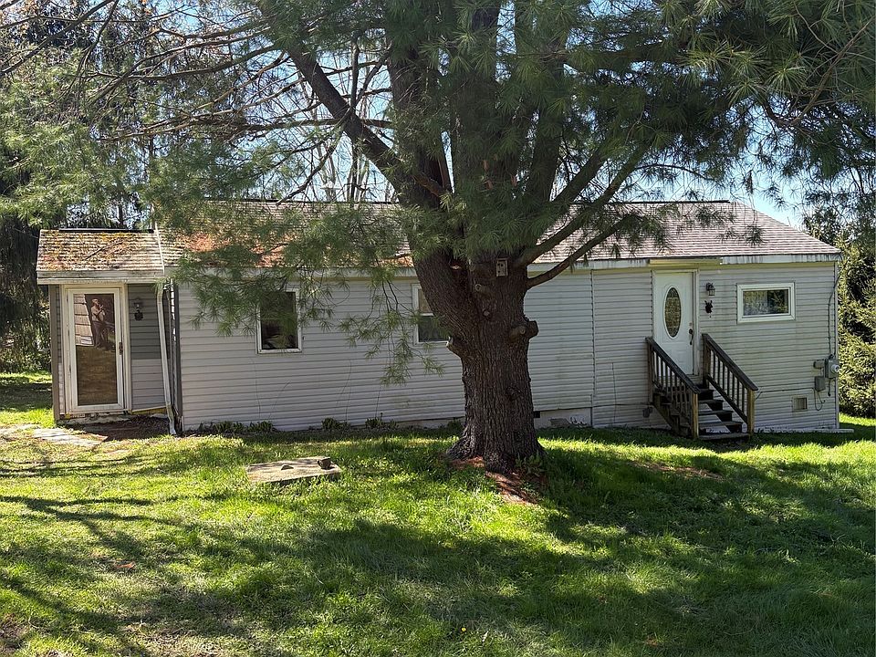 1st image of 219 Fuller Rd