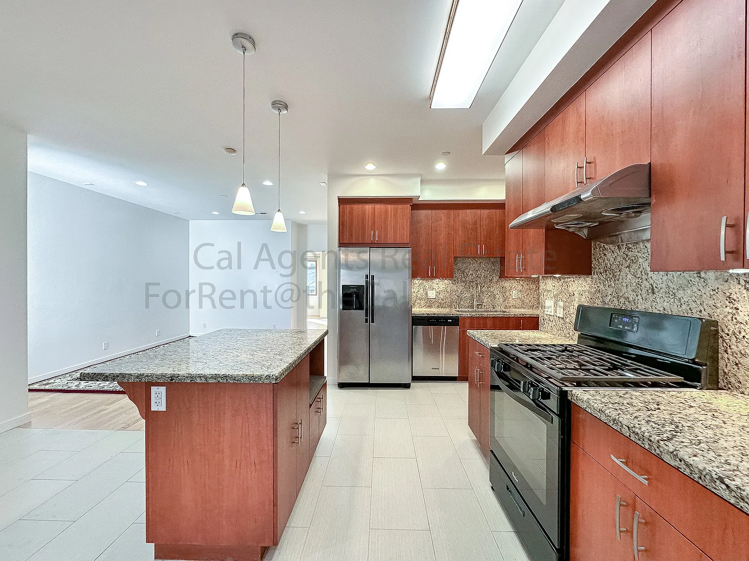 708 Alice St #A photo 1