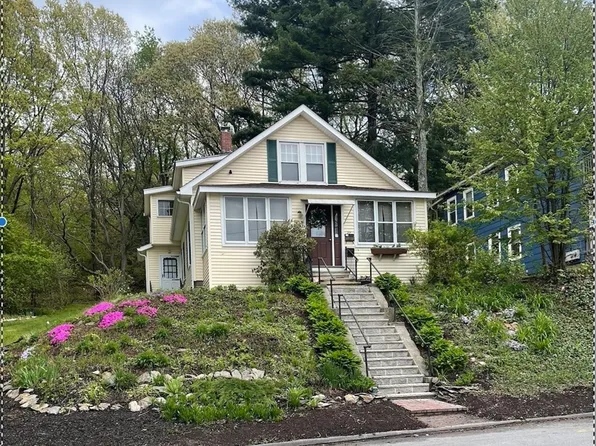 27 Malvern Rd, Worcester, MA 01610