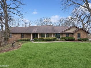 39W165 Red Cloud Ln, Elgin, IL 60124