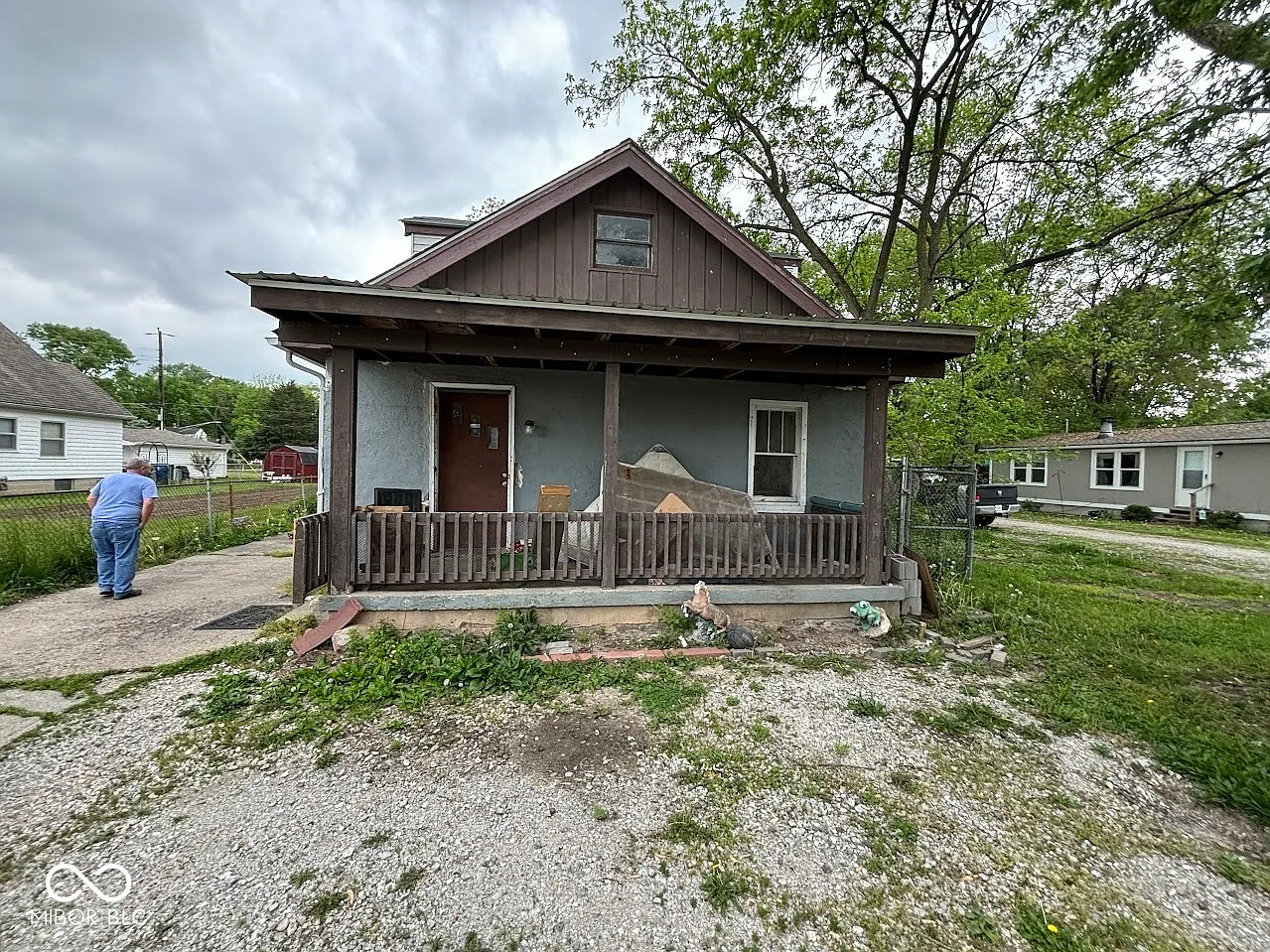 2646 Collier St photo 1