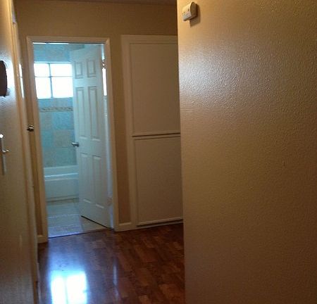 5th image of 8100 Franciscan Way