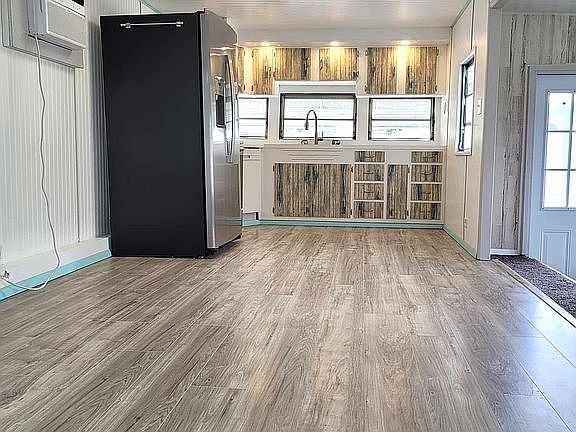 5th image of 4300 E Bay Dr Lot 121