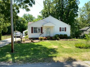 103 Sanford Ln, Oak Ridge, TN 37830