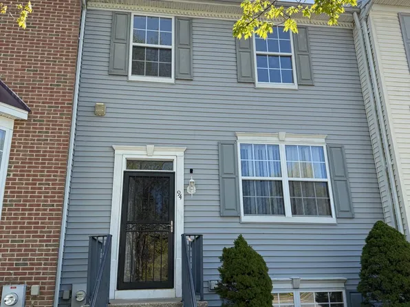 94 Stoneshire Dr, Glassboro, NJ 08028