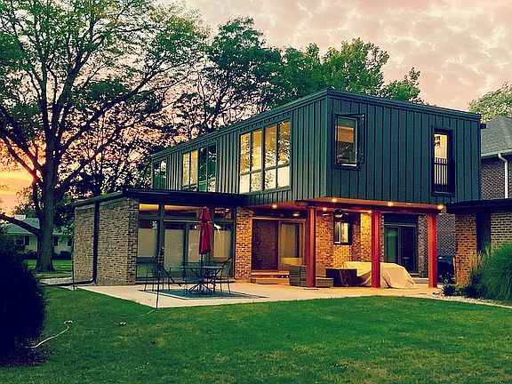 2nd image of 9303 Lincolnwood Dr