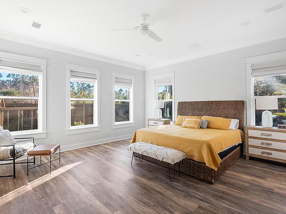 5th image of 55 Pepper Tree Rd