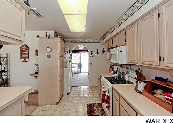 5th image of 891 Acoma Blvd S