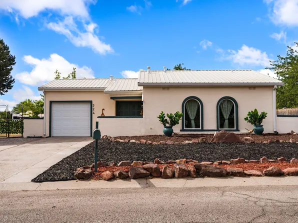 324 Clara Ln, Rio Communities, NM 87002