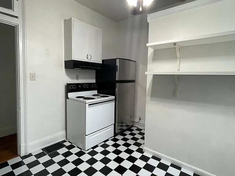 3450 Clifton Ave #6 — Photo 3
