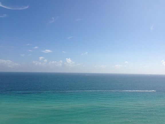 4th image of 19111 Collins Ave APT 1202