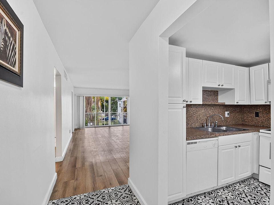 1st image of 1505 Crescent Circle #B24