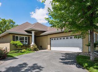 858 Nine Mile Cv N, Hopkins, MN 55343
