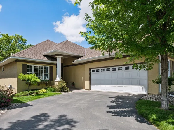 858 Nine Mile Cv N, Hopkins, MN 55343