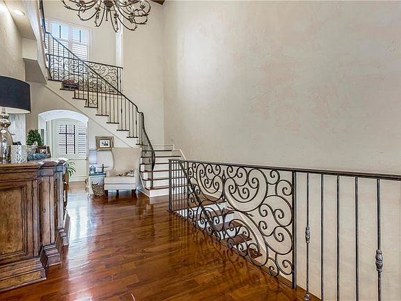 5th image of 4609 Jarboe St #5