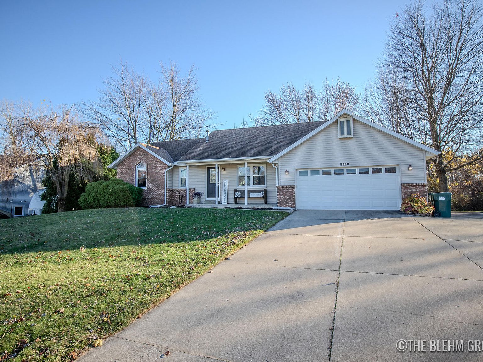 8440 S Maple Ct, Zeeland, MI 49464 | Zillow