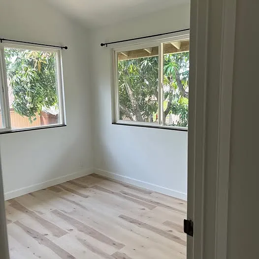 Bedroom with lots of natural lighting.