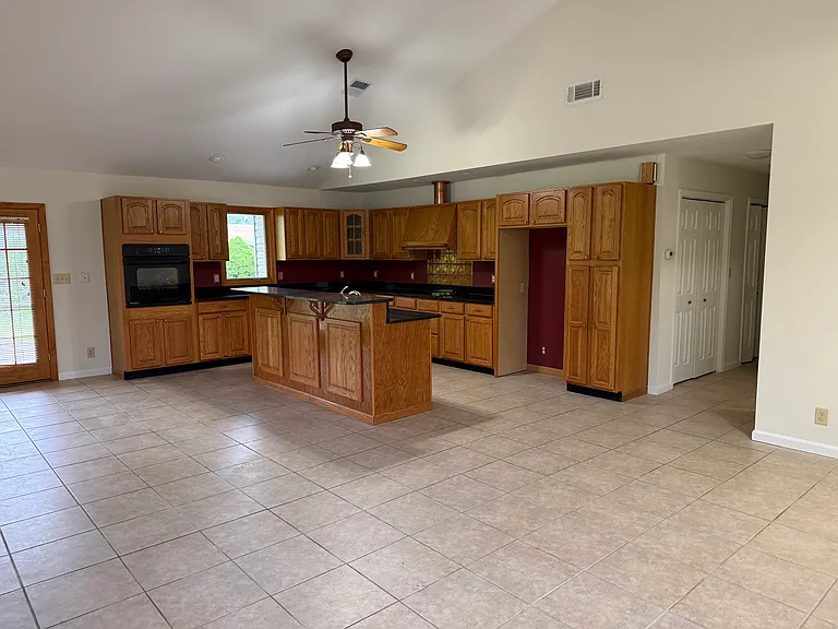 3933 Lehigh Dr — Photo 11
