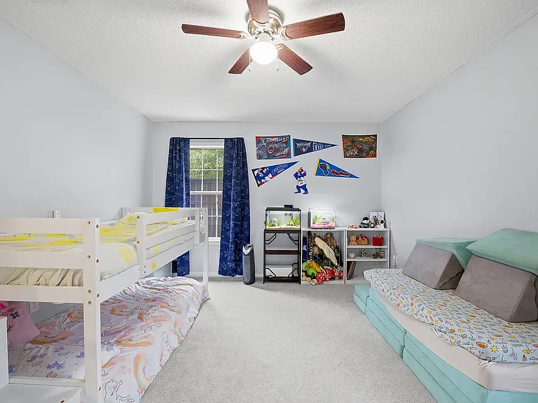 2711 Penn St — Photo 27