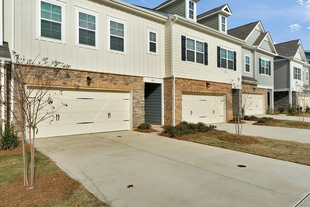 Building Photo - 3315 Glenn Hope Way