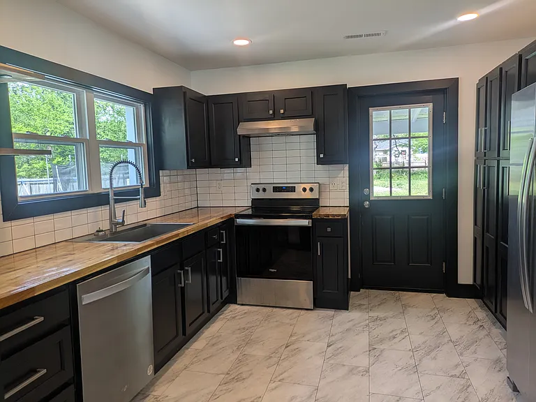 179 Everglades Blvd — Photo 17