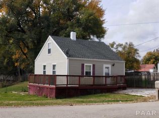 132 Lasalle Ave, Creve Coeur, IL 61610