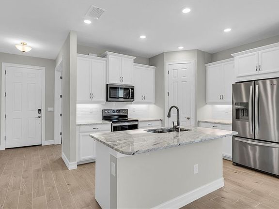 5th image of 3820 Crosswater DR