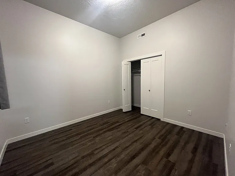 209 Hickory St #201 — Photo 4