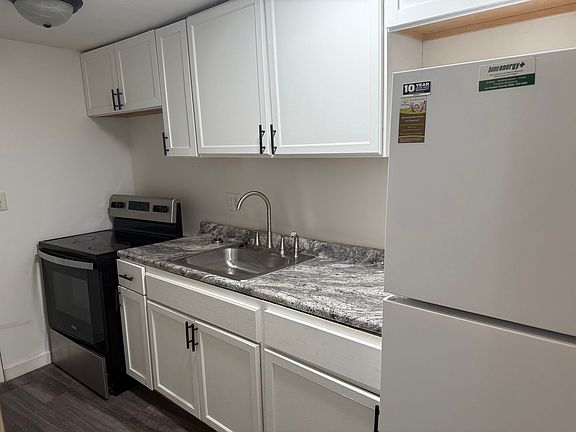 2nd image of 508 Avon St #508