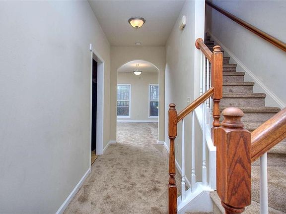 5th image of 6180 Thorncrest Dr