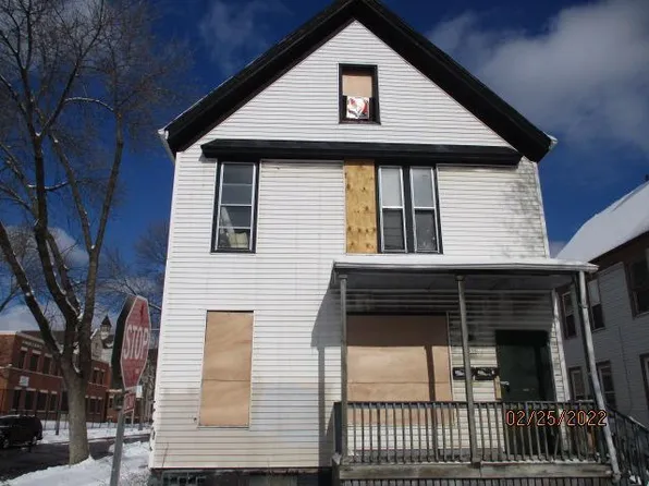 2036 W Scott St, Milwaukee, WI 53204