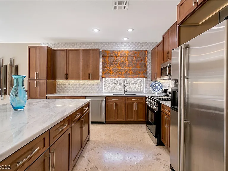 10617 Redwood Grove Ave — Photo 6