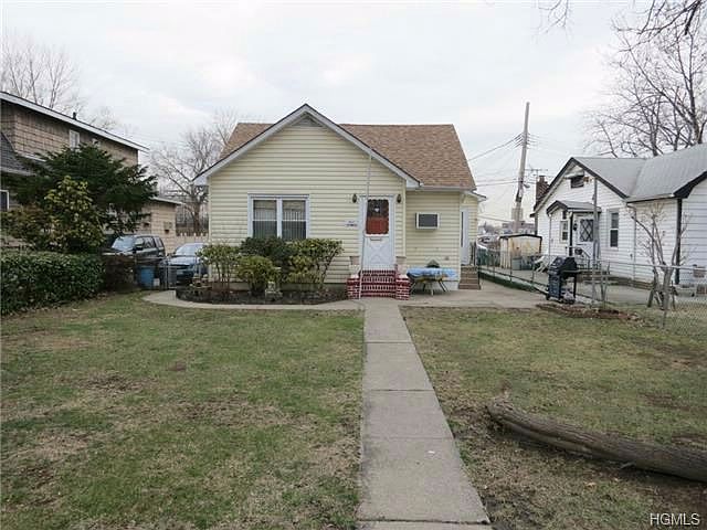 1st image of 26E Edgewater Park
