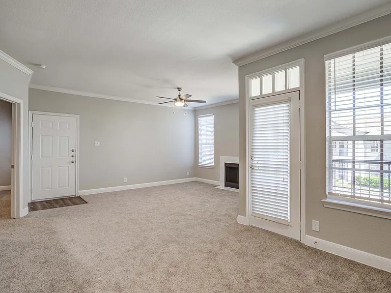 Signature Point Apartment Homes — Photo 45