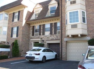 12-11 Estates Ln #228-M, Bayside, NY 11360