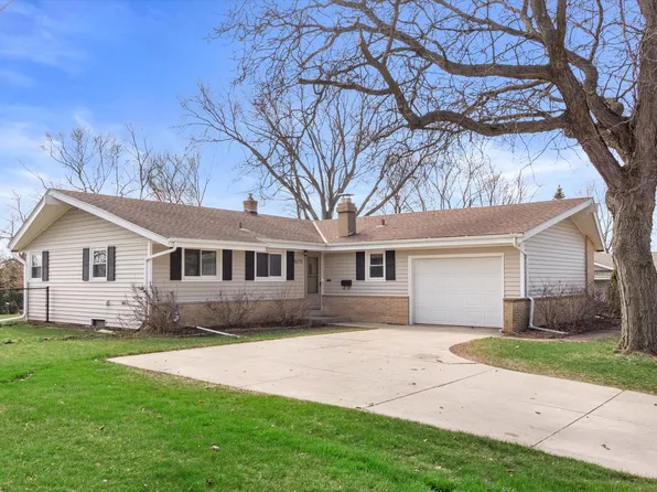5175 Maplewood DRIVE, Greendale, WI 53129