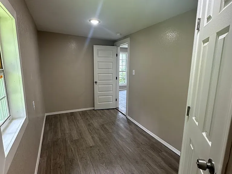 1609 Alma Blvd — Photo 11