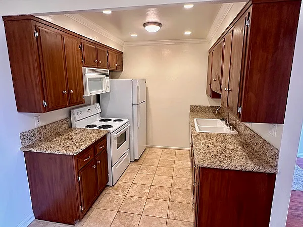 1 bed, 800 sqft, $2,895 — Photo 3