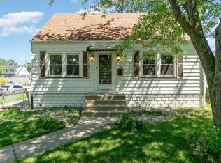 17701 Maple St, Lansing, IL 60438