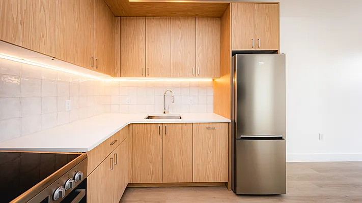 Rented by Nooklyn NYC LLC | media 12